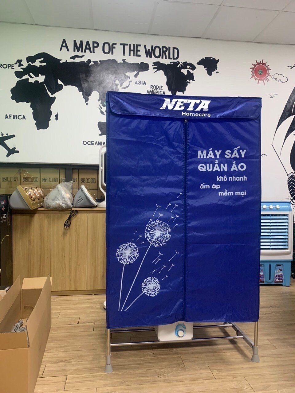 Tủ sấy quần áo Neta